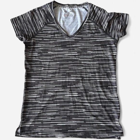 Under Armour HeatGear Tee – Size M- Cool, Sleek & Ready to Move! - Picture 1 of 4